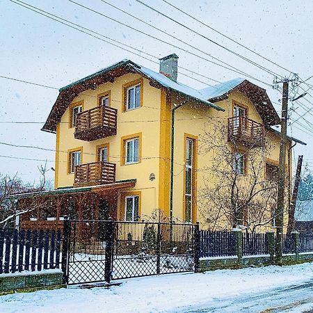 فندق Ніч Над Карпатами سلافسكي المظهر الخارجي الصورة