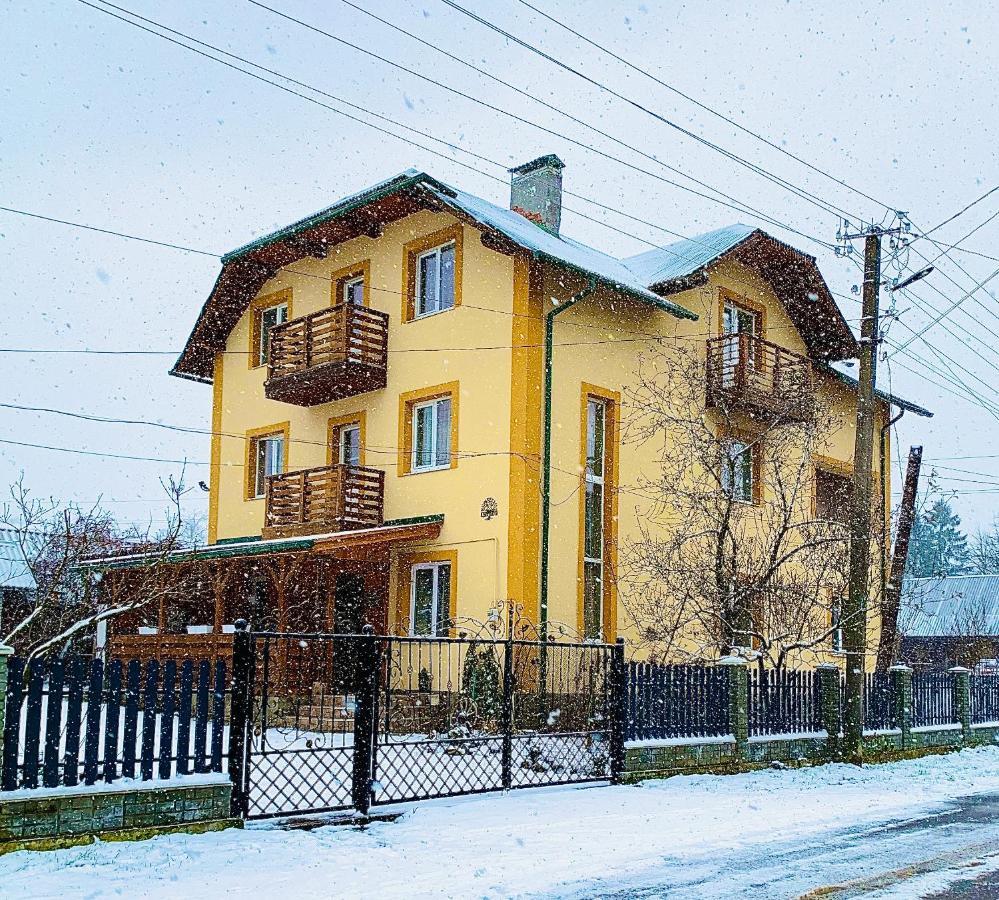 فندق Ніч Над Карпатами سلافسكي المظهر الخارجي الصورة
