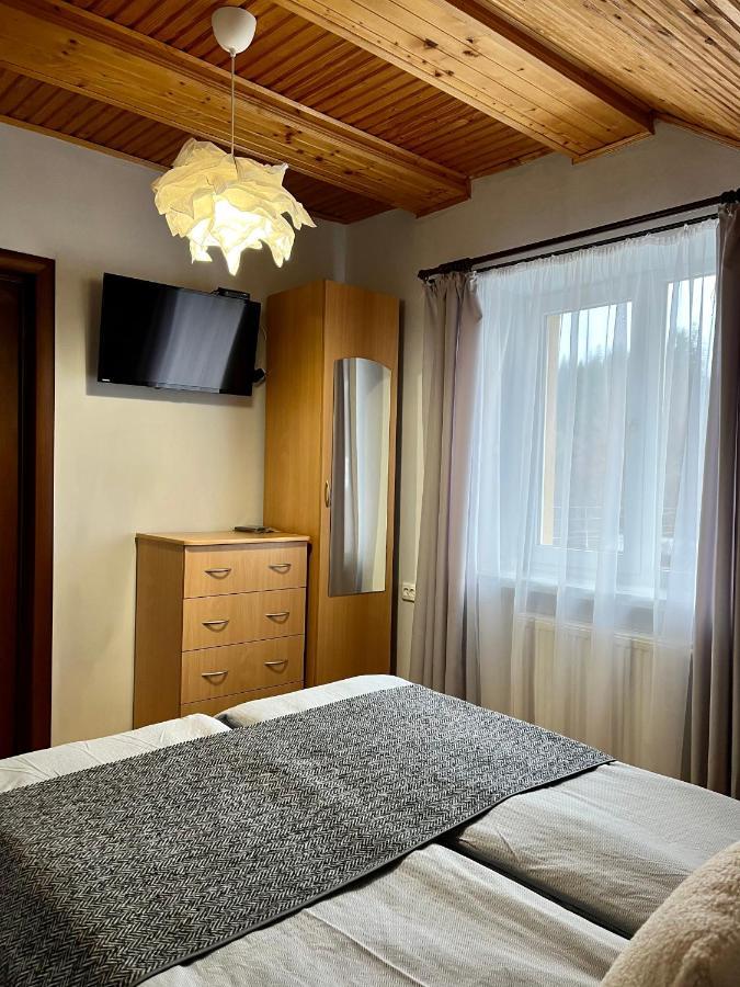 فندق Ніч Над Карпатами سلافسكي المظهر الخارجي الصورة